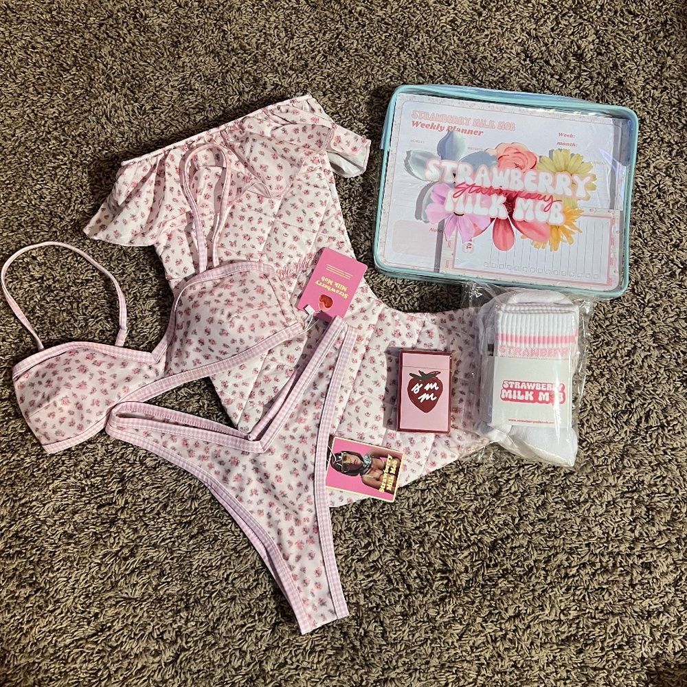 Strawberry Milk Mob Bundle